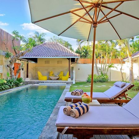 Uma Lima Villa Batu Belig - Close To The Beach Canggu Εξωτερικό φωτογραφία