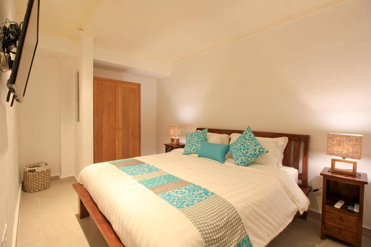 Uma Lima Villa Batu Belig - Close To The Beach Canggu Εξωτερικό φωτογραφία