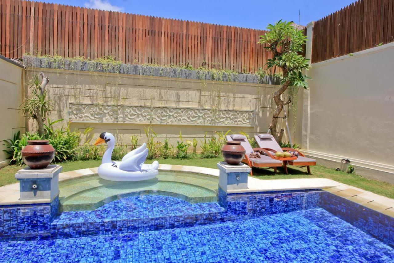Uma Lima Villa Batu Belig - Close To The Beach Canggu Εξωτερικό φωτογραφία