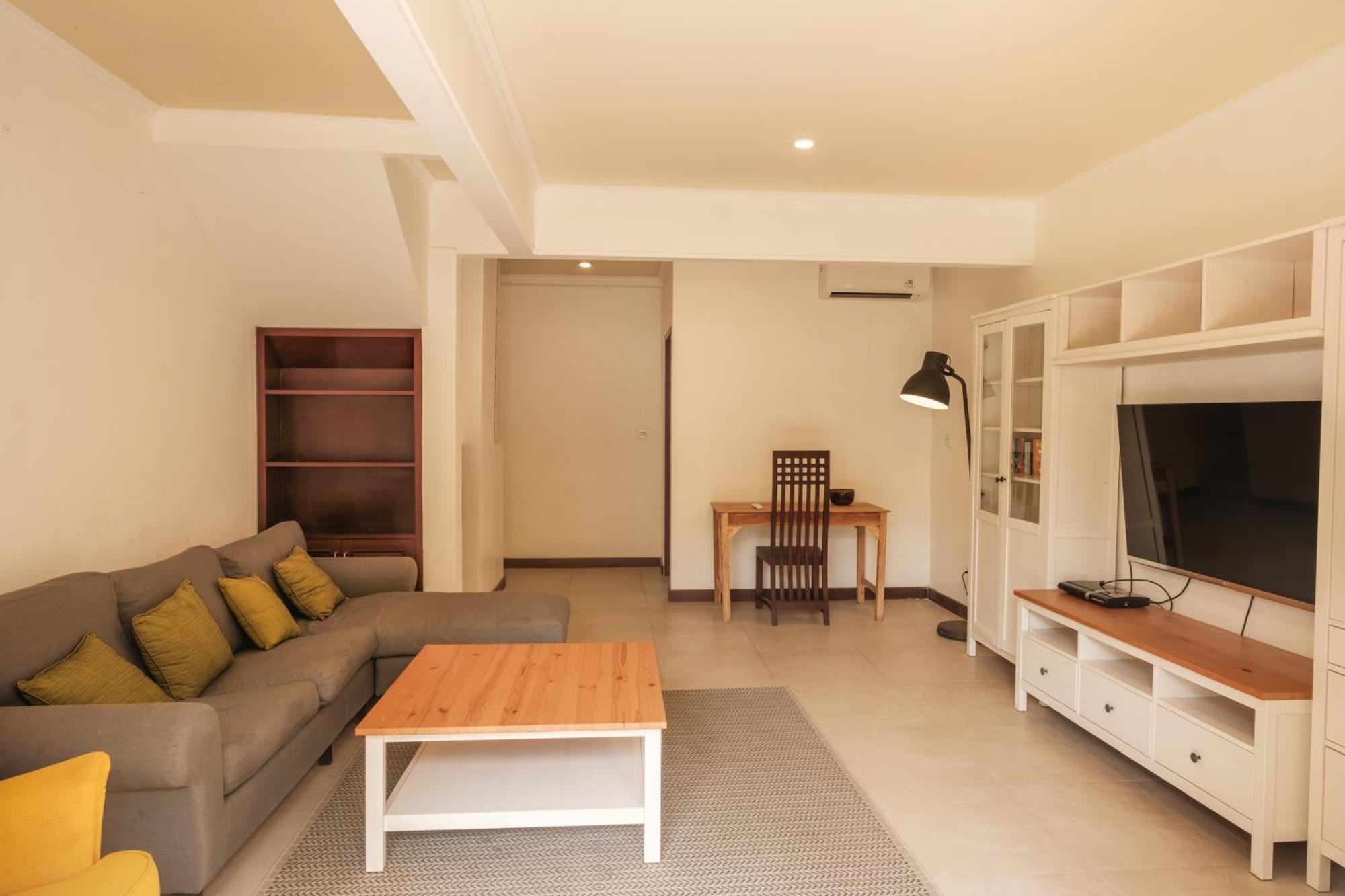 Uma Lima Villa Batu Belig - Close To The Beach Canggu Εξωτερικό φωτογραφία
