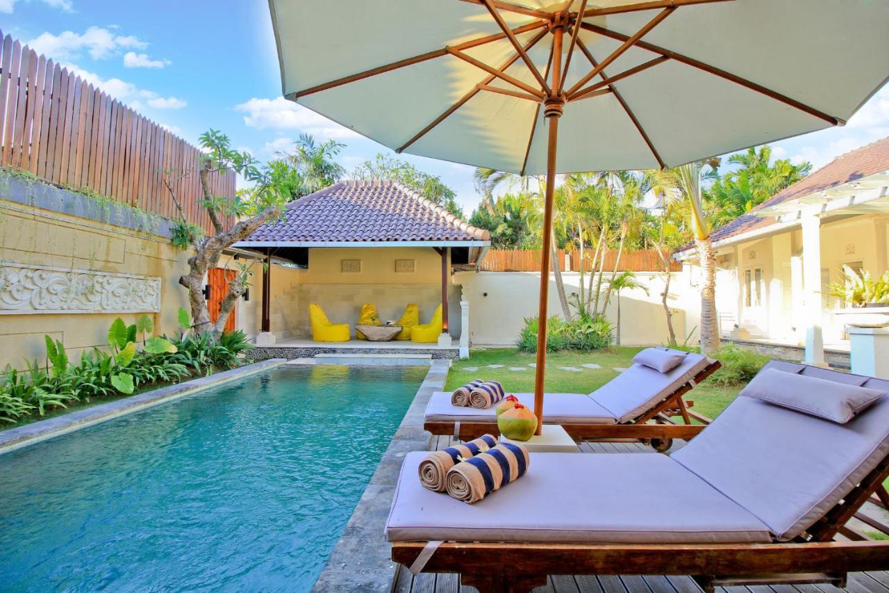 Uma Lima Villa Batu Belig - Close To The Beach Canggu Εξωτερικό φωτογραφία