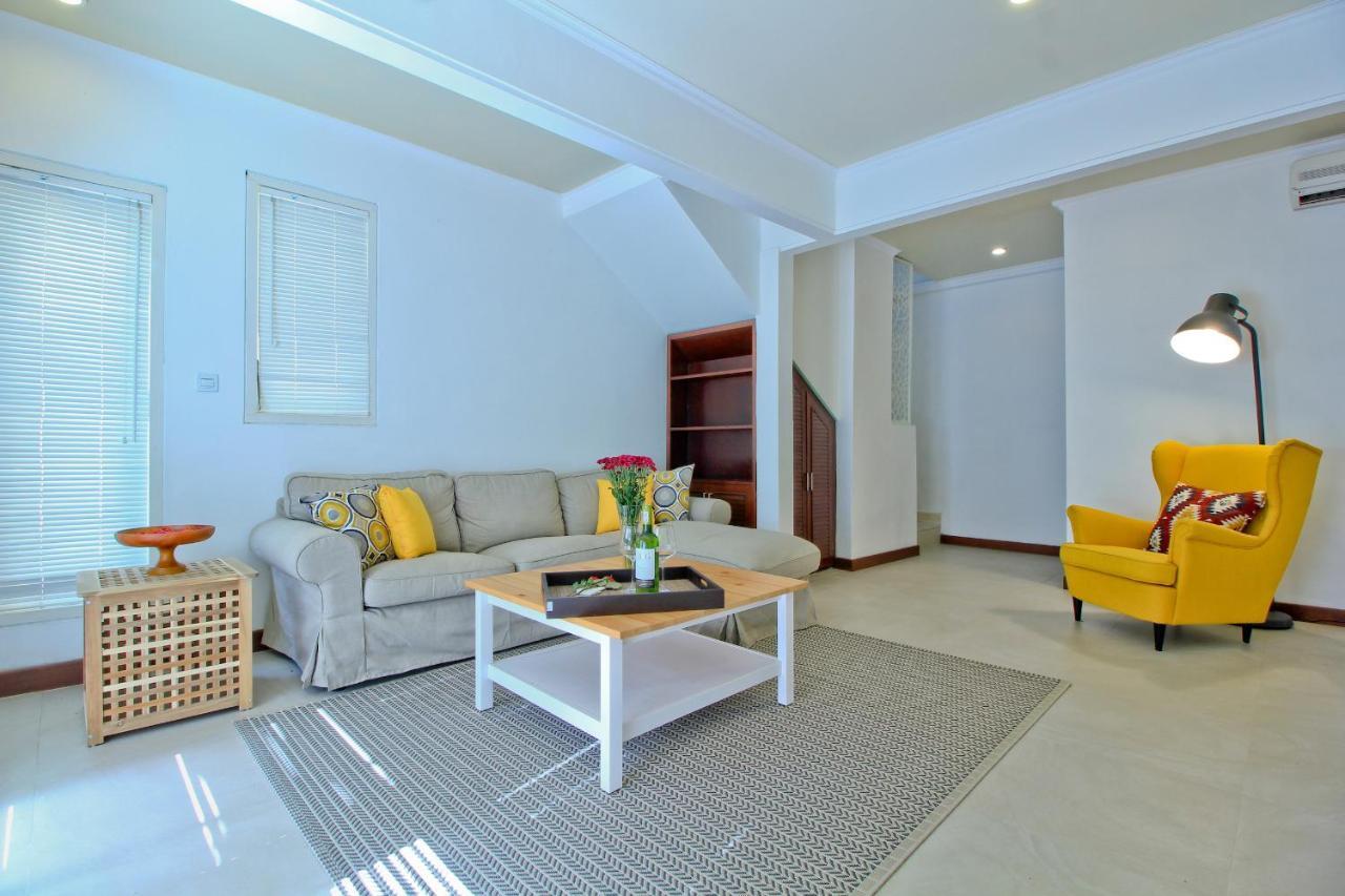 Uma Lima Villa Batu Belig - Close To The Beach Canggu Εξωτερικό φωτογραφία