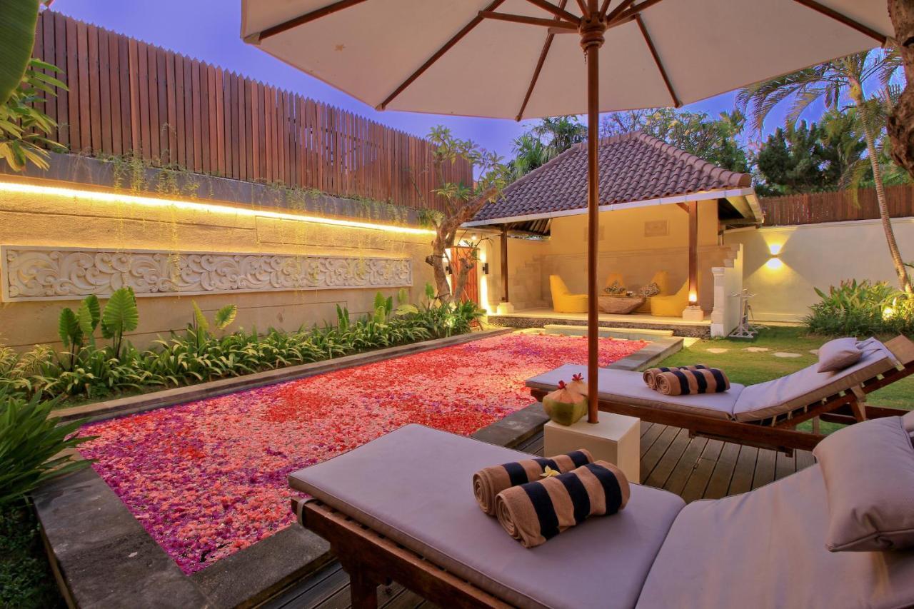 Uma Lima Villa Batu Belig - Close To The Beach Canggu Εξωτερικό φωτογραφία