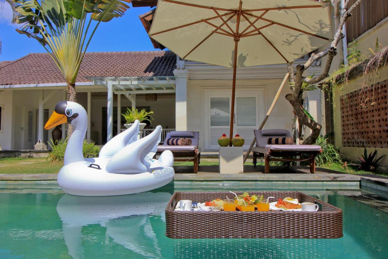 Uma Lima Villa Batu Belig - Close To The Beach Canggu Εξωτερικό φωτογραφία