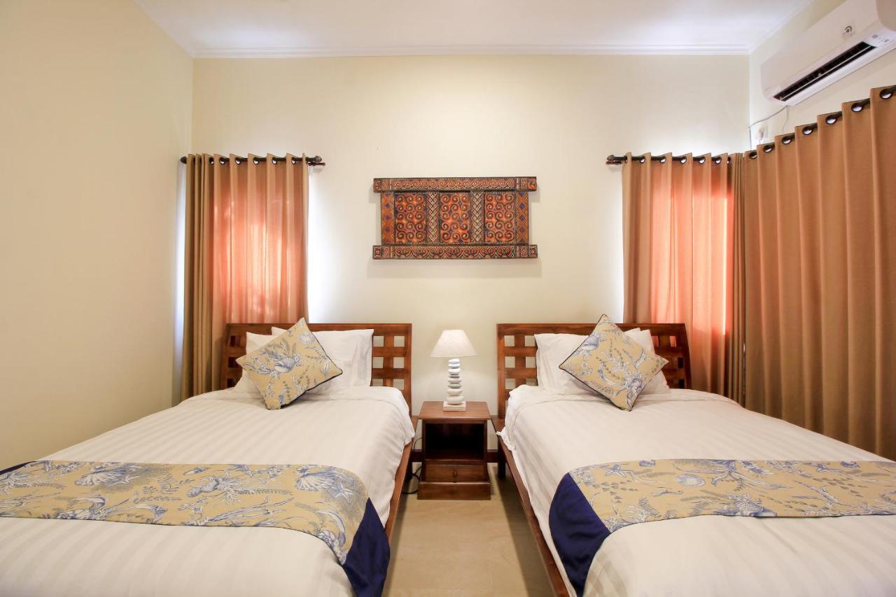 Uma Lima Villa Batu Belig - Close To The Beach Canggu Εξωτερικό φωτογραφία